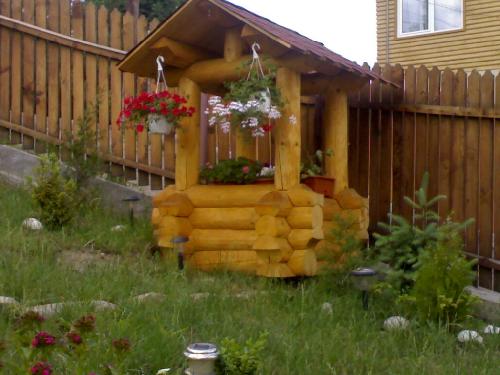 Mobilier din lemn rotund