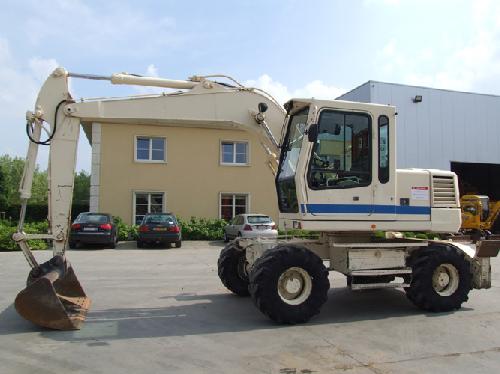AUTOGRADERE, BULDOEXCAVATOARE, AUTOBASCULANTE, BULDOZERE