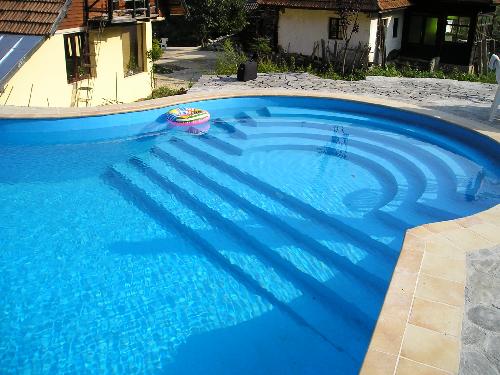 piscina rezidentiala de exterior