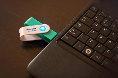 USB ionizator, purificator aer
