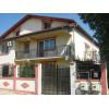 Vila p 1 m - doua apartamente o mansarda