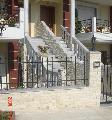 Piatra scapitata crem caramel placare