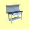 Banc de lucru cu panou pentru scule