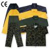 Costum impermeabil cu gluga ascunsa in guler
