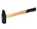 Ciocan cu coada de lemn