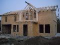 Case de locuit pe structura
