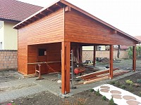 Garaj de lemn