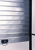 Grilaj metalic de protectie cu lamele pline