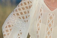 IE ROMANEASCA TRADITIONALA Matase aramie