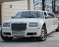 Inchiriere limuzina Chrysler