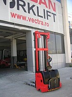 Transpaleta electrica VENI KMS.AC.P 1500/4,5