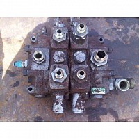 Distribuitor hidraulic fata pentru buldoexcavator FAI