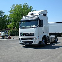 cap tractor