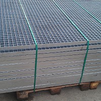 gratare metalice zincate