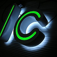litere volumetrice luminoase