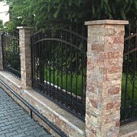 placare gard soclu piatra naturala