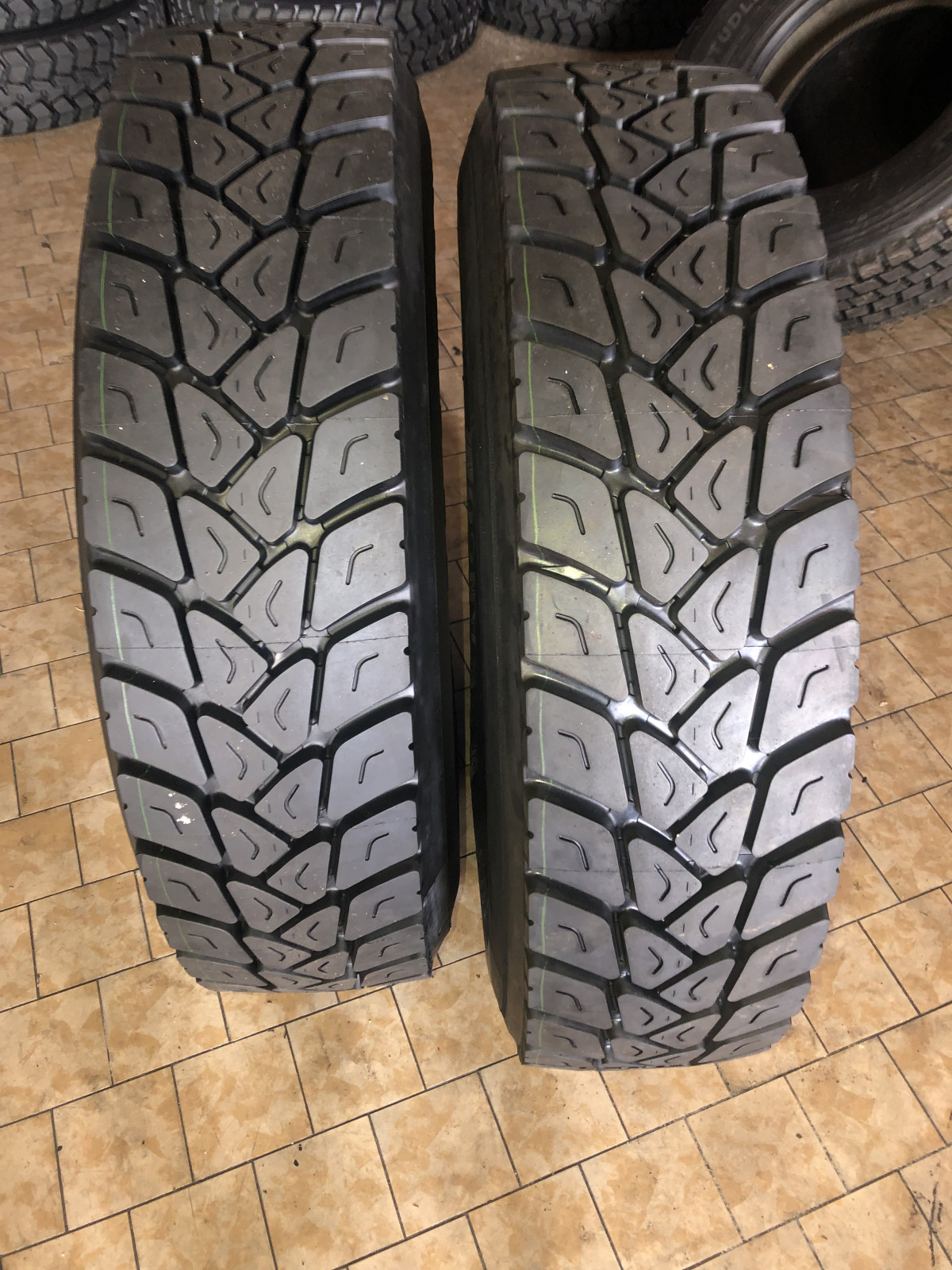 Anvelope 315/80 R22.5 Standard/Premium/Premium Plus acum cu 3 profile de banda diferite la cele