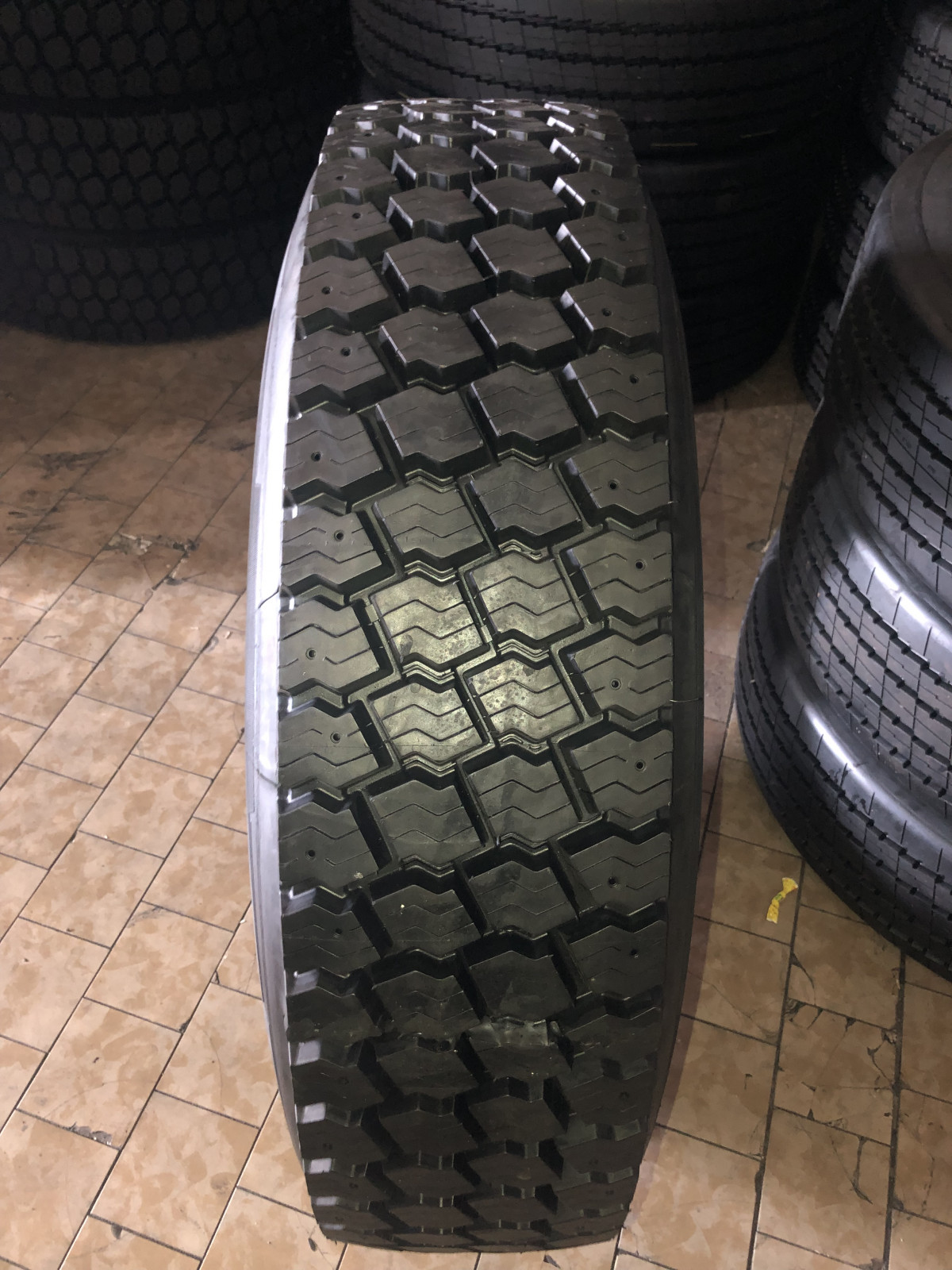 Anvelope 315/80 R22.5 Standard/Premium/Premium Plus acum cu 3 profile de banda diferite la cele