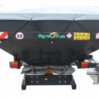 Masina de imprastiat ingrasaminte chimice Agro-Tom model RN si RNH 600, 800, 1000