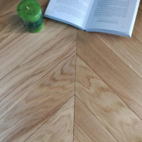 Parchet chevron lemn stejar dublustratificat - lacuit, bizotat