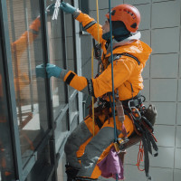 Alpinism Utilitar Curatenie si Intretinere Iasi