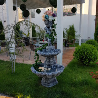 Fantana arteziana din beton F17/fantana arteziana/ornament gradina/statuete din beton/jardiniere din beton/ghivece beton