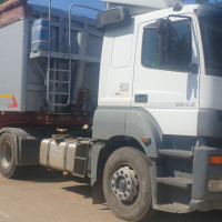 Transport, marfuri vrac, cereale, floarea soarelui, porumb, cu bene basculabile.