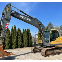 Excavator senilat de inchiriat