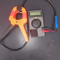 Aparat pentru controlul umiditatii