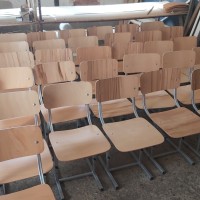 Scaun scolar reglabil pe inaltime