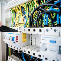 Interventii Electrice Non Stop si Brasamente electrice 24/24h 7 Suna Acum 0727921576!