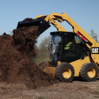 Inchiriez miniincarcator/skid/bobcat