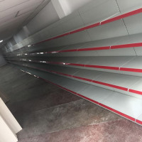 Rafturi de magazin tip rafturi de perete