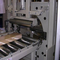 Masina de ambalat cu legare panouri - Made in Germany