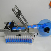 Masina etichetare tuburi