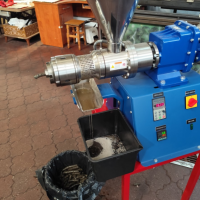 Presa pentru extragere ulei la rece 220V, 2.2Kw