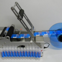 Masina etichetare tuburi cilindrice