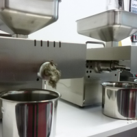 Masina extractie ulei pentru Teste laborator - presa ulei