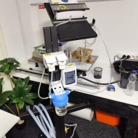 Sistem pentru dezinfectarea sticlelor si borcanelor cu ozon