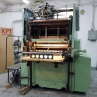 Masina de stantat automata Victoria V 820