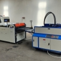 Masina de lacuit SGUV 760 cu alimentator automat
