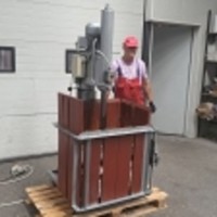 Presa de balotat deseuri din hartie si plastic