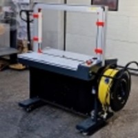 Masina legat cu banda arcada