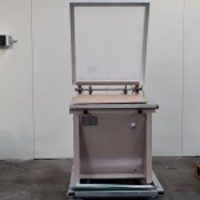 Masina serigrafie manuala cu masa vacuumatica