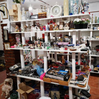 Produse second hand :decoratiuni, produse vintage, bijuterii,vesela,mici electrocasnice