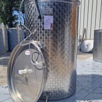 1.650 litri Cisterna Butoi Inox Alimentar capac flotant pneumatic pentru vin