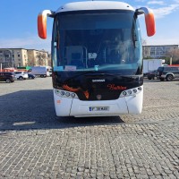 Inchiriez autocar 55+1 locuri