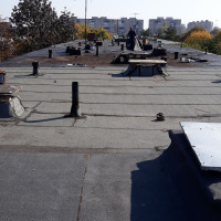 Lucru la inaltime cu schele .