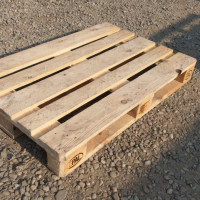 Cumparam si vindem Paleti din lemn (RECICLAM DESEU AMBALAJ LEMN SI HARTIE-CARTON)