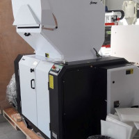 Vindem  din  stoc  o  moara  noua  tip Shini model SG-3650